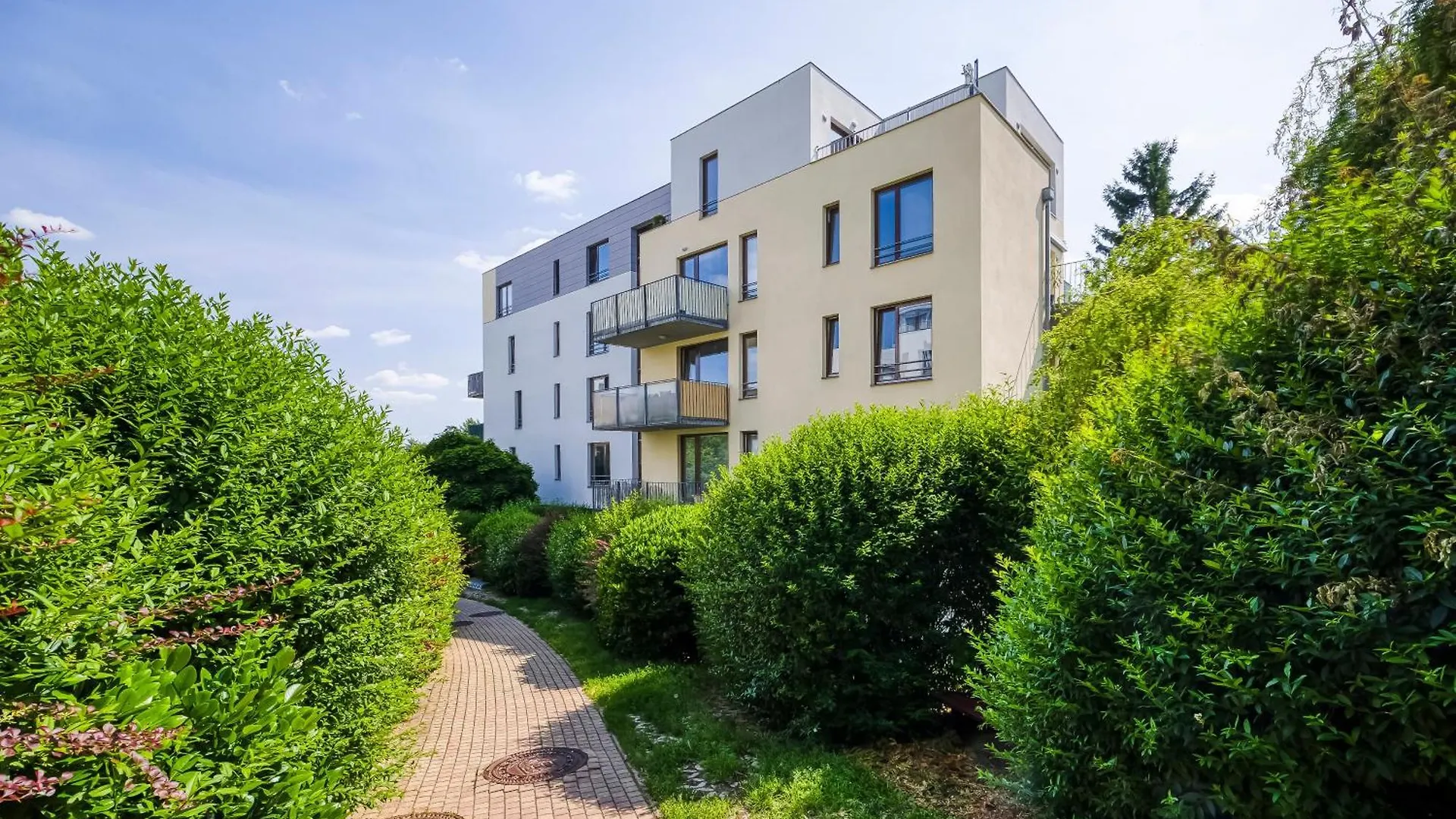 Apartment With Garden In Prague 6